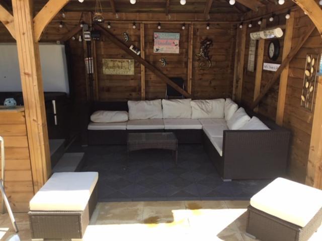 Bens Hollow With Hot Tub Bredon Exterior photo